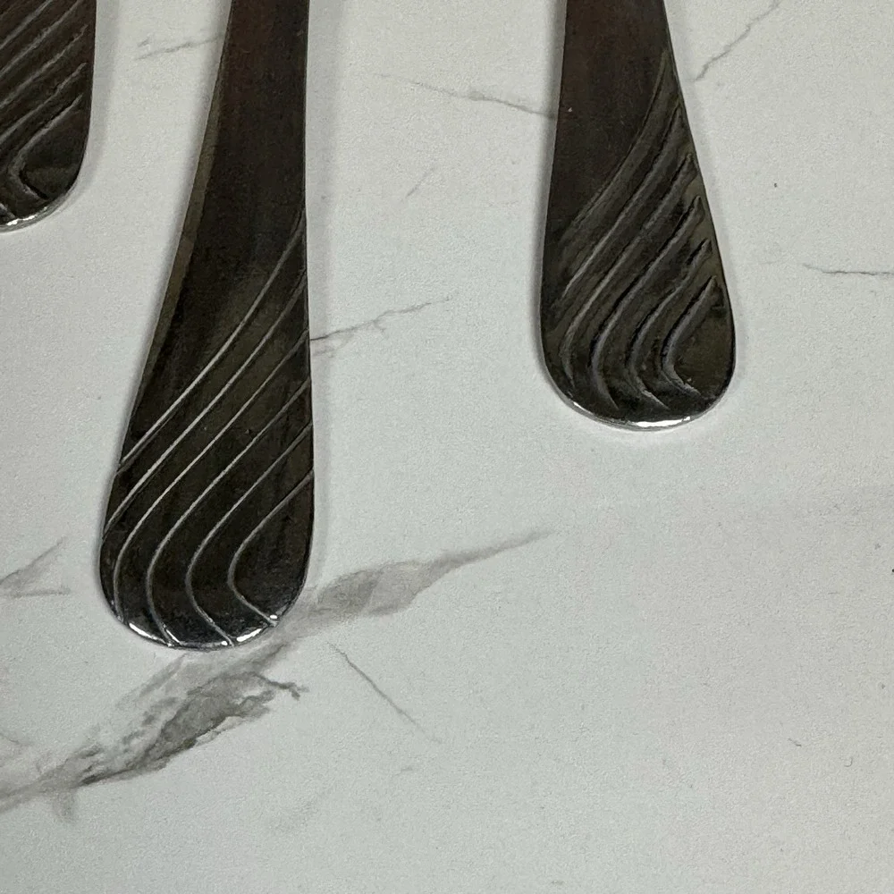 PFF100 By Pfaltzgraff STAINLESS Steel Flatware‎ Swirls 4 Tablespoons Soup Spoons